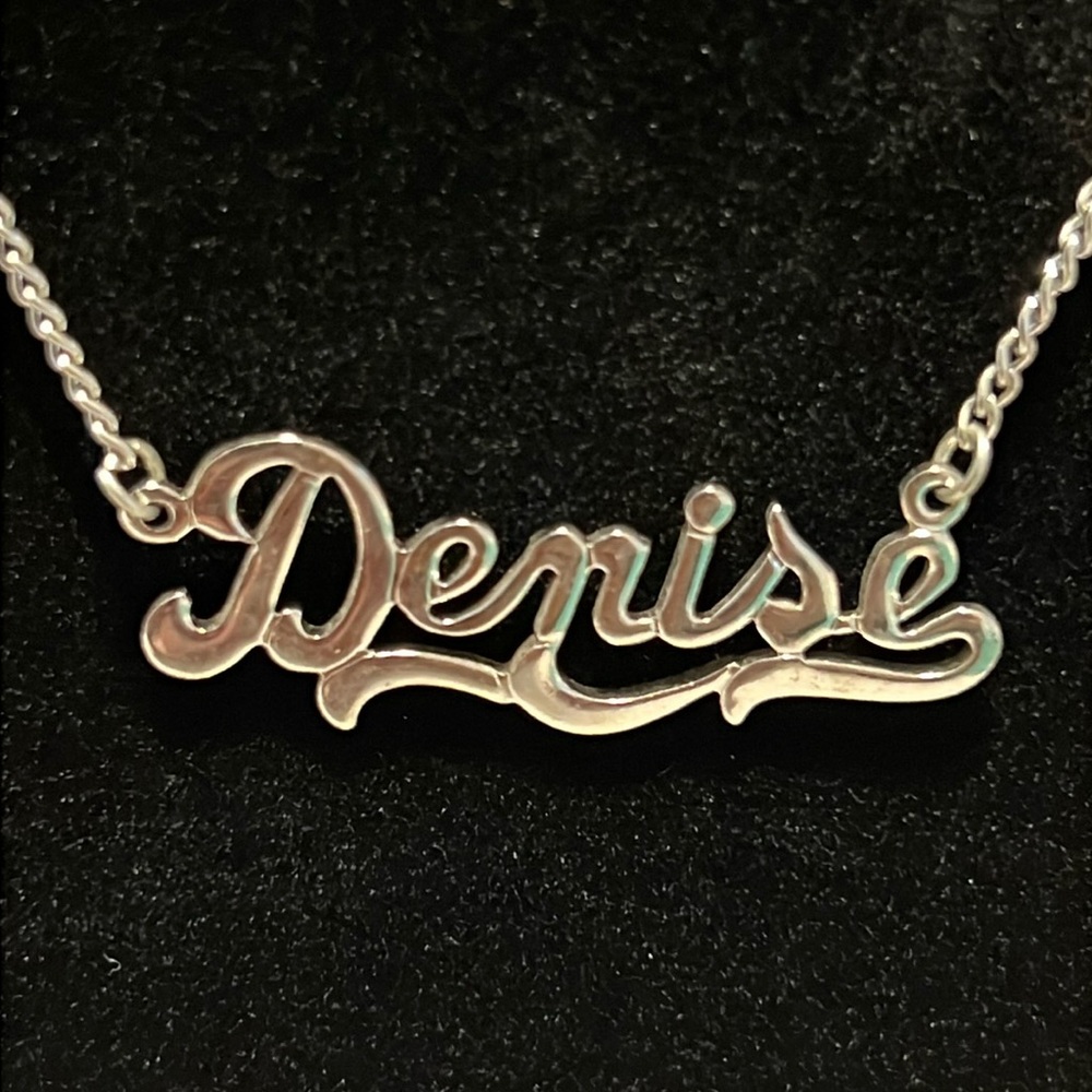 New Fashion Silver Tone Alloy “Denise” Name Necklace Nameplate Necklace - Picture 2 of 5